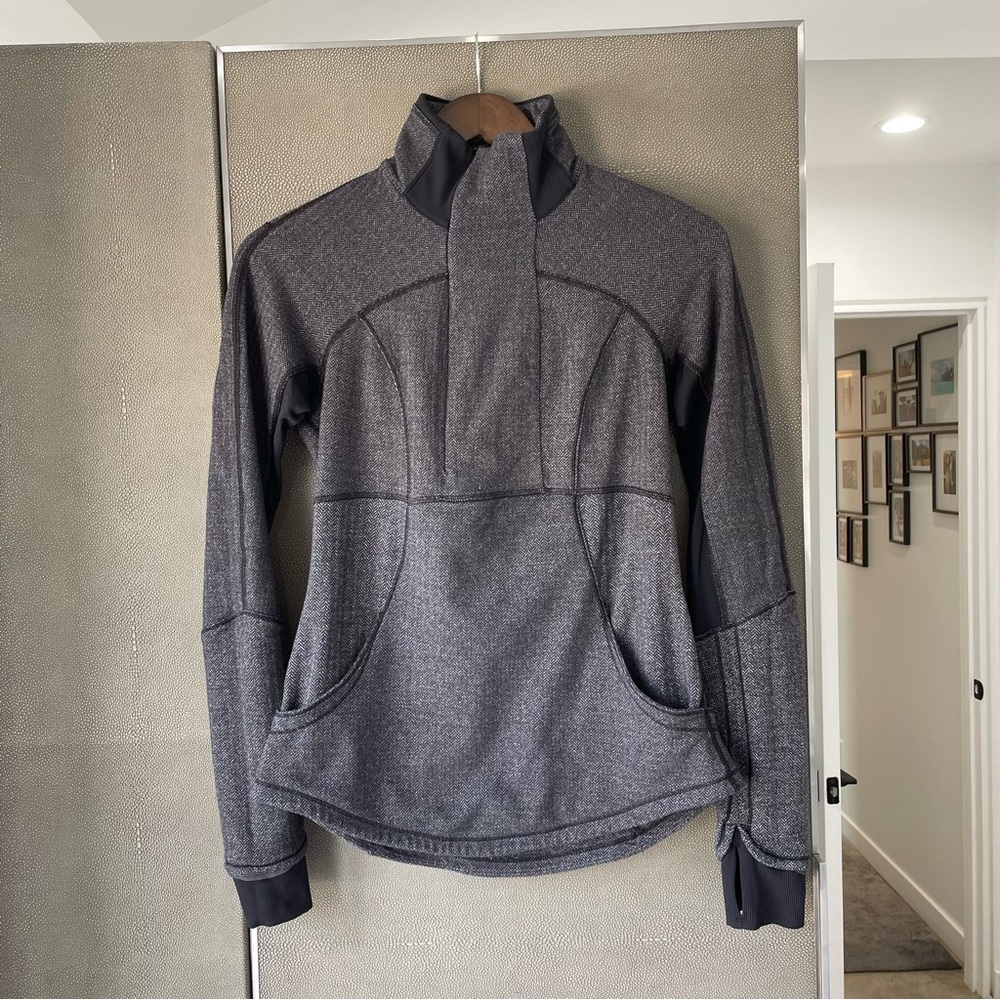 Lululemon half zip pullover size 8